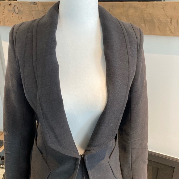 Tavan & Mitto suit with skirt Dark Grey size 4 US - Picture 3 of 9